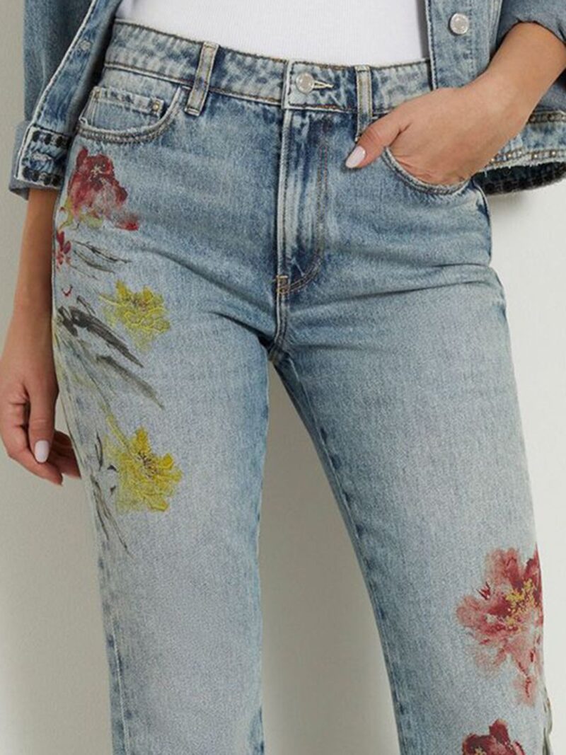Women High-Rise Heavy Fade Clean Look Cotton Floral Printed Jeans - Image 3