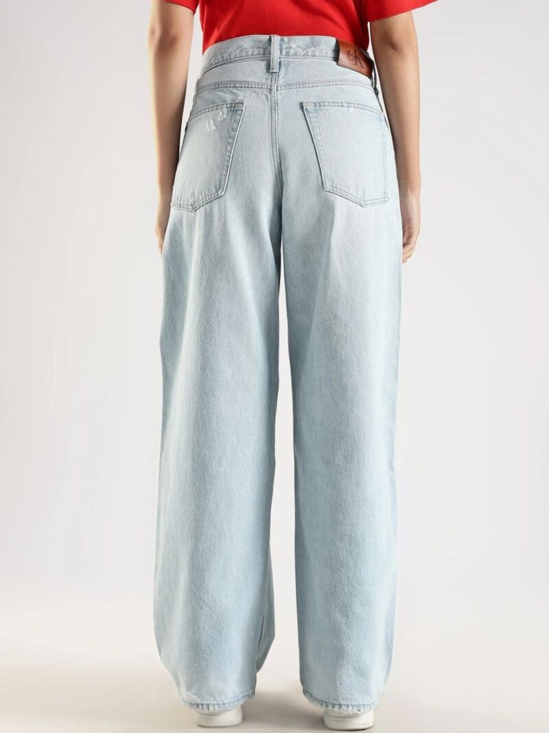Women Baggy Mid-Rise Mildly Distressed Light Fade Non Stretchable Jeans - Image 3