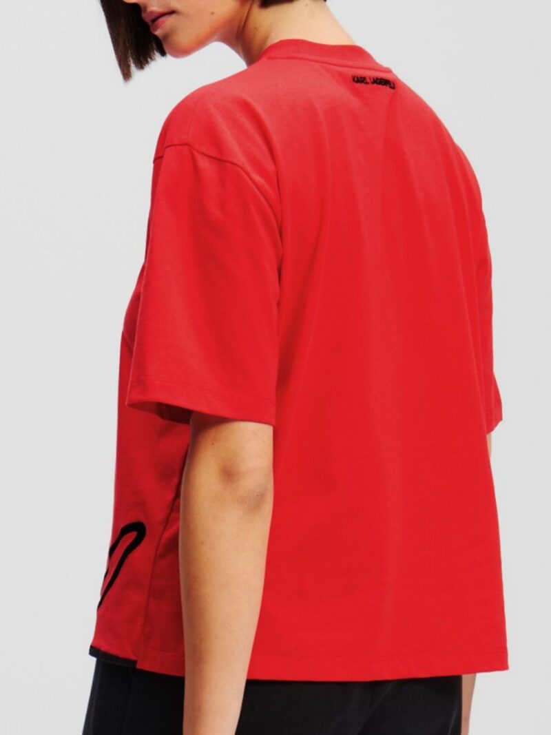 Women Typography Pockets T-shirt - Image 3