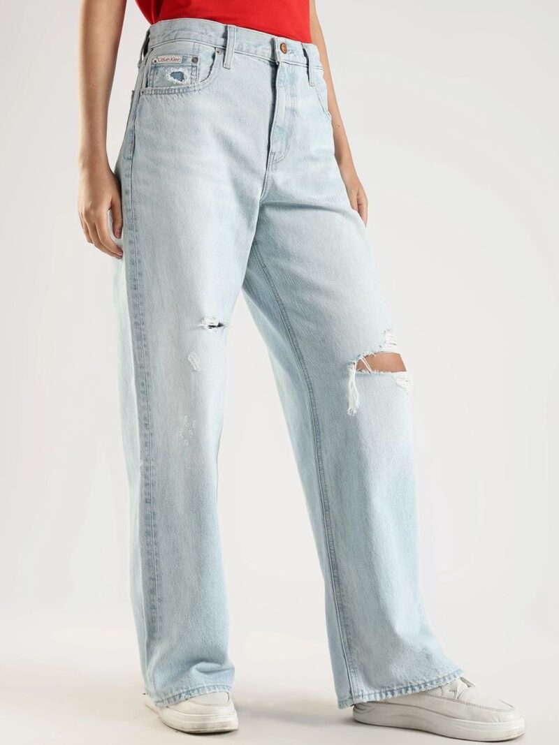 Women Baggy Mid-Rise Mildly Distressed Light Fade Non Stretchable Jeans